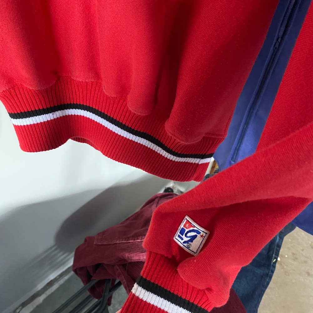 Red Sweater - Picture 4 of 4